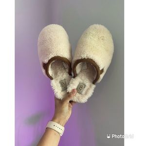 Ugg slipper
